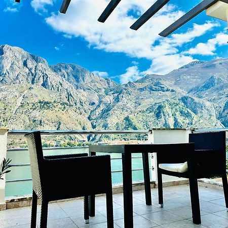 Kotor Muo Apartments C3 Buitenkant foto
